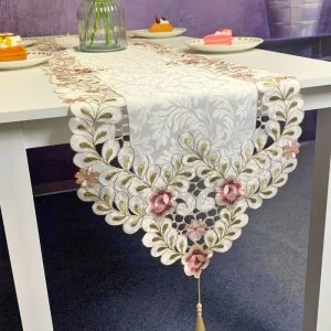 Embroidery Classic Flowers Dining Table Runner for Home Dining Table Decoration