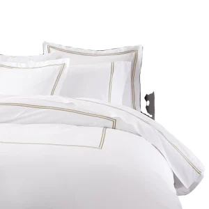 Embroidery Duvet Cover Set Hotel Bed Sheet Supplier