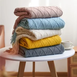 European Style Acrylic Knit Throw Blanket Rhombus Design Super Soft Raschel Material for Home and Travelling