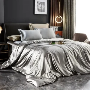 Exporter bulk Solid Luxury Silk Bedding Set Includes Duvet Cover Bed Sheet Pillowcases for home wedding