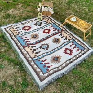 Factory Custom Jacquard Polyester cotton Four Seasons Picnic Portable Throw Tapestry Woven Blanket