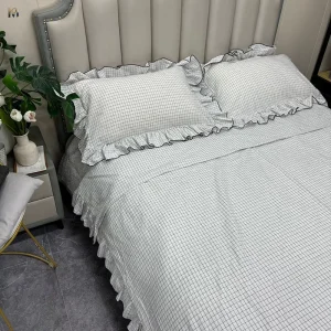 Factory Custom Printed Bed Comforter Set Bedroom Hemp Touch Comforter 4 PCS Bedding Set Ruffled Color woven Plaid for Home Use