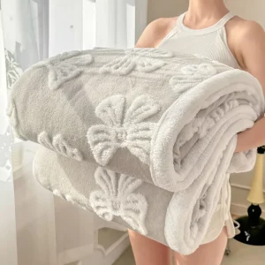 Factory Customized Cationic Soothing Eco Friendly All Season Multifunctional Cover Blanket with Carving Cut Flowers Design
