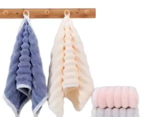 Factory Customized Causal Mold Resistant Solid Color Fluffy Microfiber Quick Dry Woven Bath Towel for Home