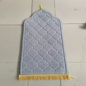 Factory Customized Kids Children and Adults Islamic Prayer Mat Mini Pocket Thick Jacquard Machine Made Non Slip Polyester Rug