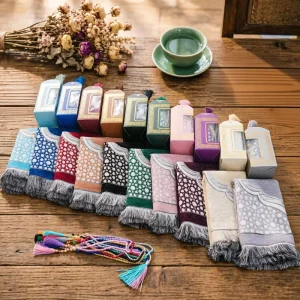 Factory Direct Price Prayer Rug Set with Gift Box and Tasbih Beads for Ramadan Eid Muslim Prayer Mat Gift Set