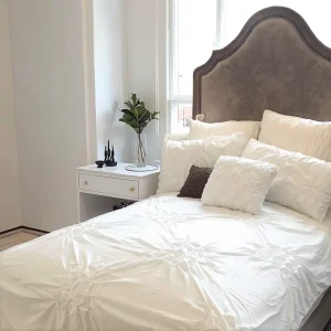 Factory Direct Sale Modern Eco-Friendly All-Season Comforter Set Polyester Cotton Customizable Endless Pattern Home Use