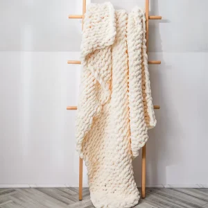Factory Direct Sales Nature Knit Weighted Throw Handmade Chunky Chenille Knitted Blanket