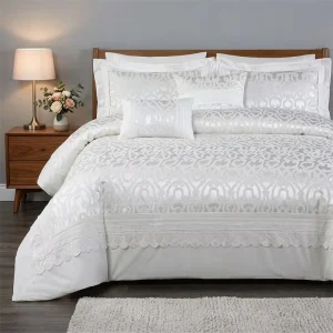 Factory Jacquard Luxury Polyester Stain Resistant All Season Bedding Lace Embroidery Wedding Comforter King Size