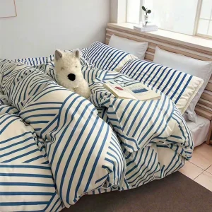 Factory Modern Geometric Striped Hotel Use Comforter Set Warm Soft Breathable Polyester Fiber 200TC Bedding Set