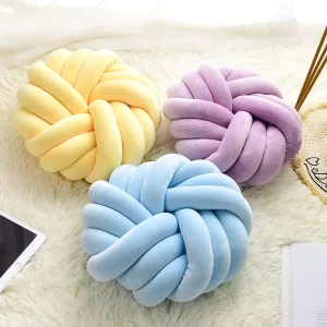 Factory New Design 3 Strands Hand Knitted Soft Cushion Round Nap Knot Ball Fresh Throw Pillows