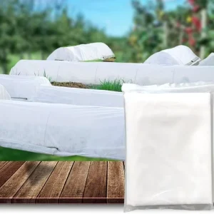Factory Price 15gsm-30gsm Light Weight Degradable Breathable Waterproof Anti UV PP Non Woven Fabric for Agriculture