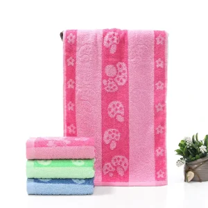Factory Price Woven Quick dry Eco Friendly Pure Cotton Soft Skin Friendly Towels Child Mushroom Pattern Christmas Home