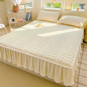 Factory Printed Plush Bedspread Milk Velvet Soft Durable Modern Bed Skirt Quilted Two in One All Seasons Home Use