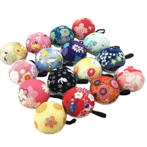 Fashion Cloth Random Color Dome Shape Sewing Tool Accessories Elastic Needle Pin Cushion with Wrist Belt