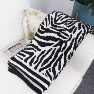 Fast Shipping Soft Warm Feather Yarn Knitted Blankets with zebra for Sofa Bed