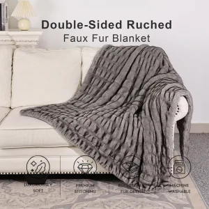 Faux Fur Knitted 100% Polyester Custom Soft Double-Sided Plush Throw Blanket for Holiday Gift