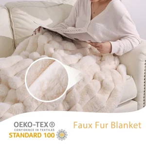 Faux Fur Throw Blankets High Quality Soft Warm Large Size Portable Custom Faux Fur Blankets for All Season