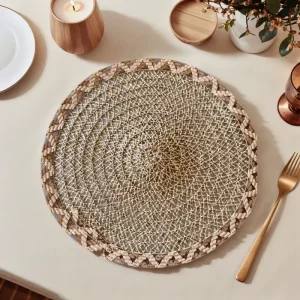 Fine Kitchen Table Mat Fabric Placemat Washable Heat-resistant Hollow-out Placemats Home Dining Table Mats