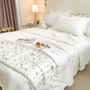 Floral Design 3 piece Bedding Set Soft Comfortable Ruffled Pillowcases Embroidered Polyester Cotton Blend Summer Comforter