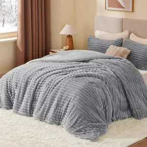 Fluffy Lavender Luxury Winter Comforter Set 100% Polyester Fleece Bedding with Heavy Knitted Pillows