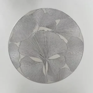 Foldable Round Ginkgo Leaf Hollow Cutout PVC Placemat Delicate Vein Radiating Texture Dining Mat for Coffee Shop Tea Room