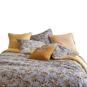 Four Piece Bedding Set