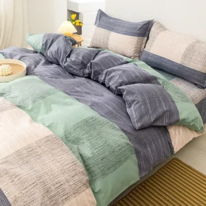 Four Piece Set of Frosted Bed Sheets Duvet Covers Bedding for Student Dormitories Single Three Piece Set with 3 Duvet Covers
