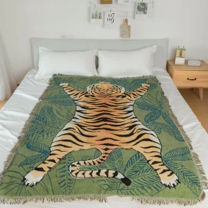 Four Seasons Custom Woven Europe Character Floral Tiger Vintage Raschel Throw Rug Outdoor Animal Cartoon Home Decor