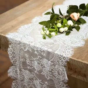 French Lace White Table Runner with Floral Pattern Wedding Decorative Accessory for Home Dining Stock Tablecloth