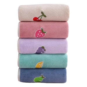 Fruit Pattern Square Coral Velvet Antimicrobial Quick Dry Absorbent Bath Towel for School Kids Baby Tub Mats