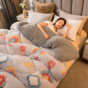 Full Size Comforter Set Pattern Designers Luxury Deformed Baby Care Bed Comforter for Sleep