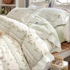 Girls Floral Comforter Set with Cute Rabbit Design Ruffle Trim 3 Piece Queen Size 200TC Polyester (2 Pillow Shams Included)