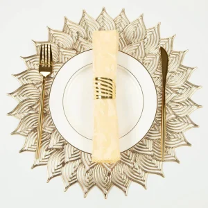 Gold Round Pressed Vinyl Placemats Hollow Out Flowers Metallic Place Mat Party Table Mats