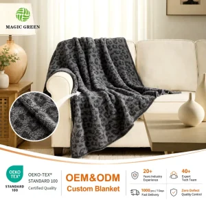 Green Cozy Blanket Polyester Microfiber Knitted Throw for Home Decor