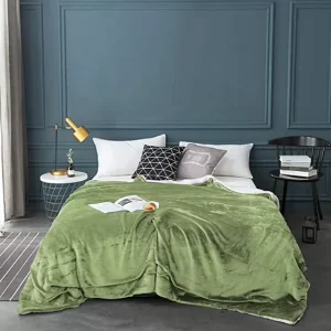 Green Solid 100% Polyester Comforter Blanket Quilt for Winter Cozy Sherpa Winter Warm Light Weight Fleece king Size Blankets