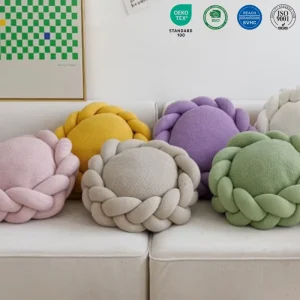 Handmade Flower Shape Decorative Pillow for Bedroom Polyester Soft Wreath Round Knit Cushion Home Decor