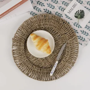 Handwoven Bohemian Style Eco Friendly Heat Resistant Seagrass Placemat 350mm Diameter Natural Straw Table Charger Mat for Home