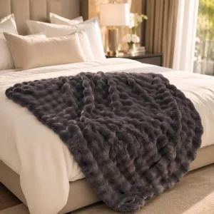 High End Soft Grey Patterned Faux Fur Blanket Luxurious Cloud Like Warm Plush Blanket for Luxury Living Room Decor