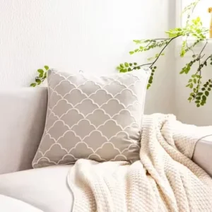 High Grade Abstract Geometric Pattern Cotton Throw Pillow Cushions for Home Decor for Seniors’ Home Model House or Villa Decor