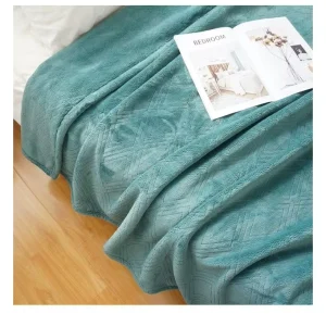High Quality 100% Polyester Flannel Raschel Blanket Thickened Rhombus Pattern Winter Gift Box Knitted Technique Solid Design
