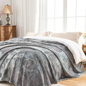High Quality Light Luxury Premium Look Gradient Color Soft and Comfortable TV Blanket