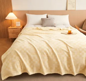 High Quality Skin Friendly Comforter Blanket Ultra Soft Warm Blanket Checkered Sofa Blanket
