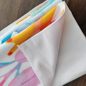 High Quality Small Minimum Order Quantity Beach Towel Custom Print Design Logo Thick Microfiber Beach Towel
