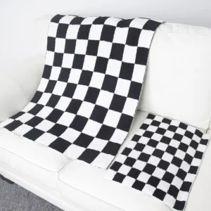 High Warmth Retention Knitted Throw Blanket Eco Friendly Anti Pilling Custom Knitted Blankets