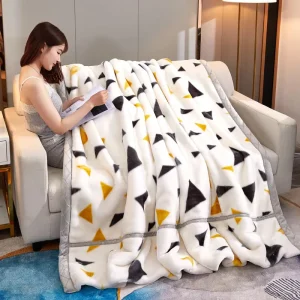 High-quality King Size Cozy Soft Throw Flannel Bed Blankets