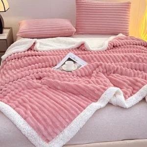 Home Decor All Season Solid Character Striped Knitted Soft Anti-pilling Plush Sofa Bed Cover Flannel Throw Blanket