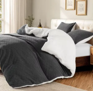 Home Hotel Soft Warm Full Size Quilt 1 Comforter 2 Pillowcases Double Sides 3D Jacquard Design Winter Comforter Set
