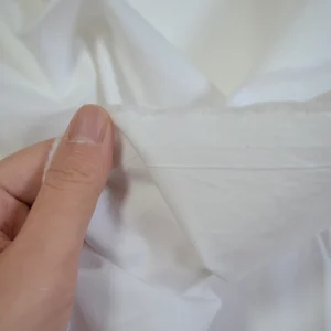 Home Textile Cotton Fabric 133*100 40*40 and Down Proof Fabric for Clothes Making