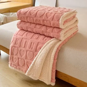 Home Textiles Coral Velvet Warm Polyester Soft Double Beds Blanket for Bedroom Winter